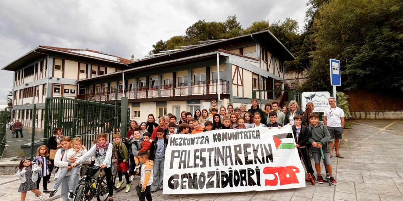 Palestinarekin gaude. Genozidioa STOP!